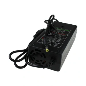 Nabíječka napájecí zdroj 54,6V 2A DC 5,5 × 2,1 mm pro elektrické koloběžky Kugoo G2 PRO a Joyor F7 F5-S S8-S