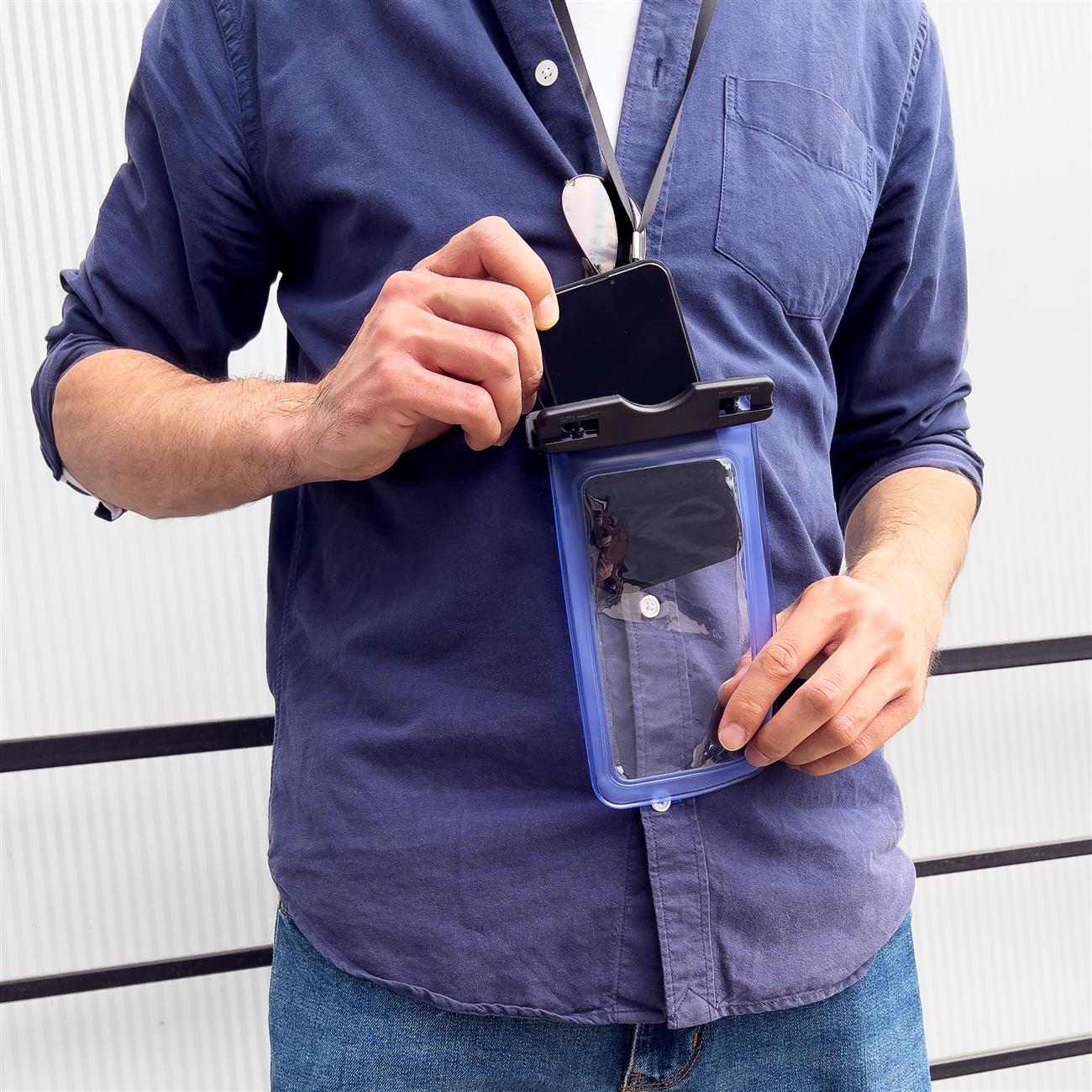 Univerzální - voděodolné pouzdro na mobil černé - na sport - k moři..