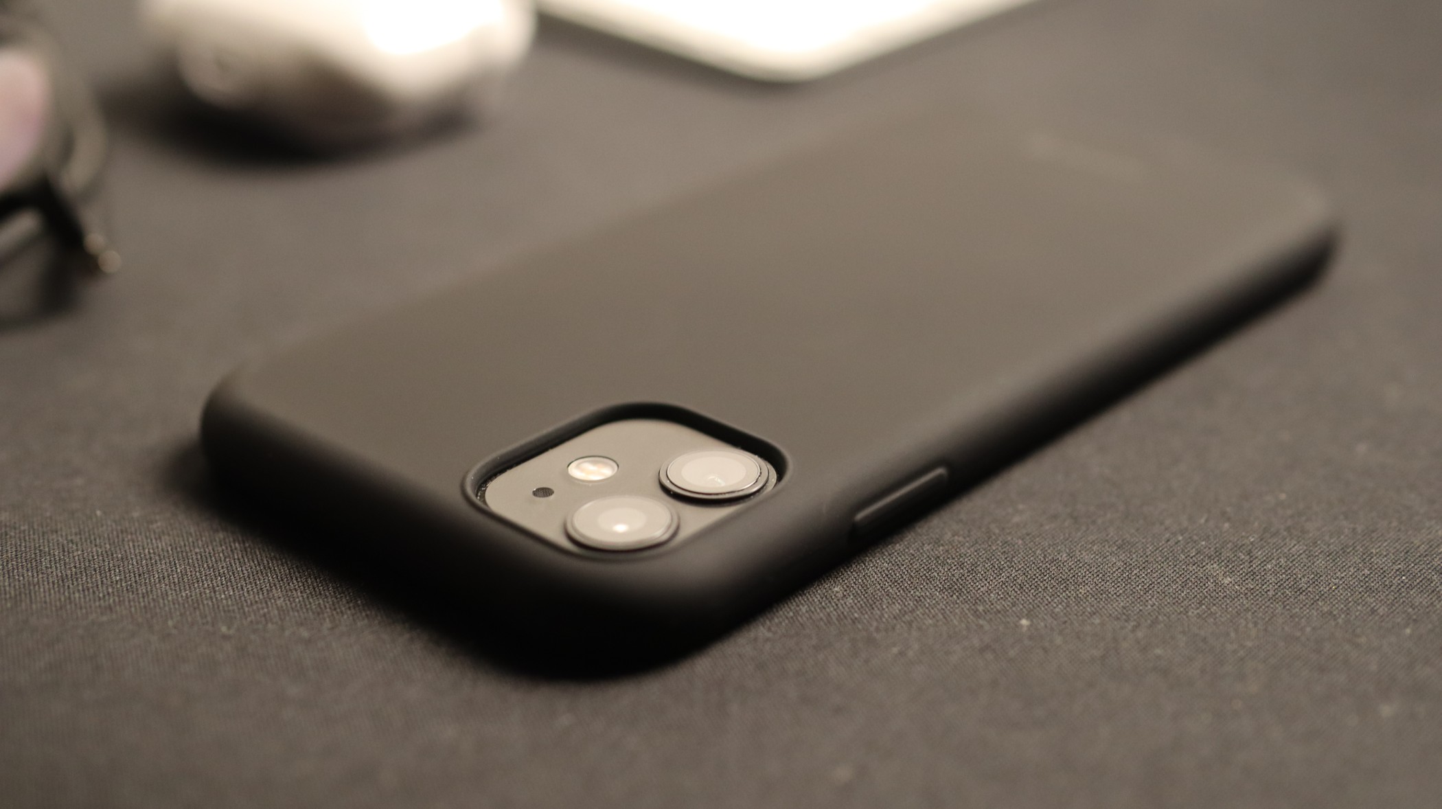 Swissten obal iPhone 16 Plus černý Soft Joy