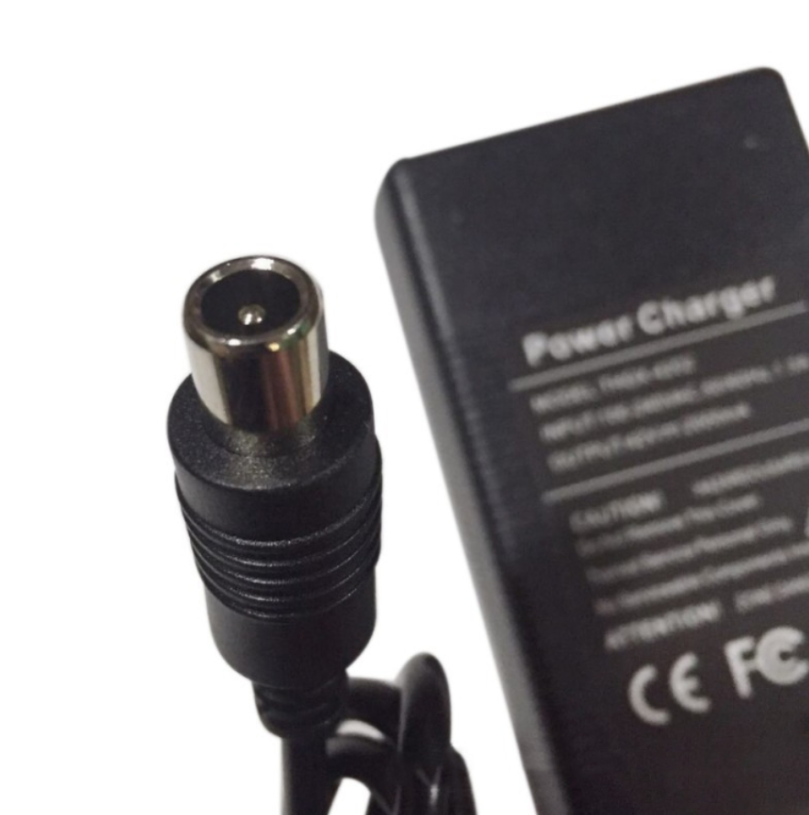 Nabíječka pro Xiaomi Mi Scooter / Ninebot ES1- ES2 - ES4 42V - THGX-4202 42V - 2A DC 5,5 mm