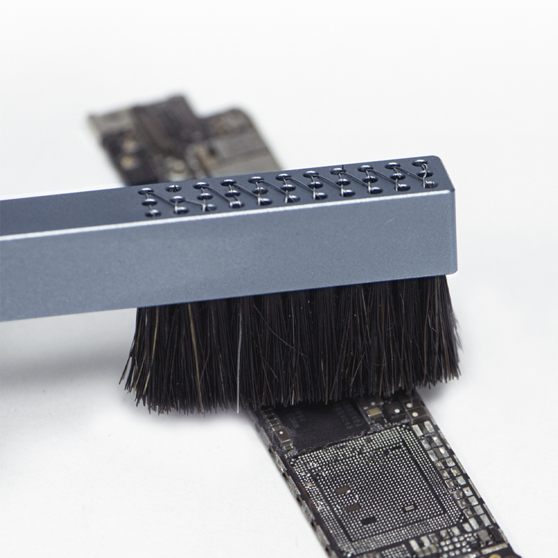 QianLi iBrush 2.0 – profesionální ESD kartáček pro čištění elektronických obvodů